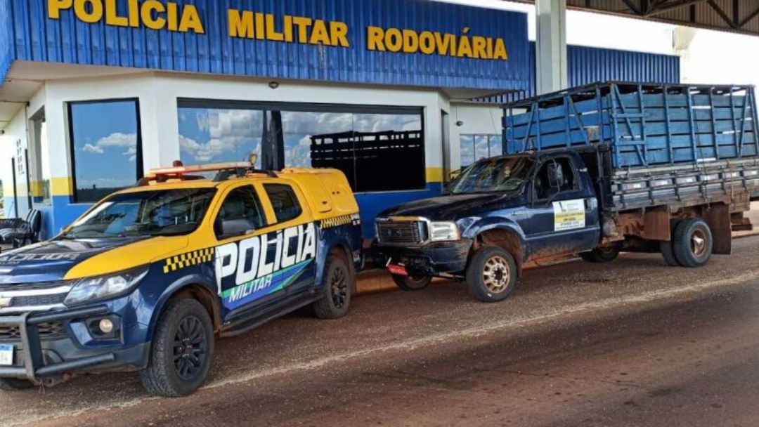 Caminh&atilde;o furtado &eacute; recuperado e dupla presa em rodovia de MS