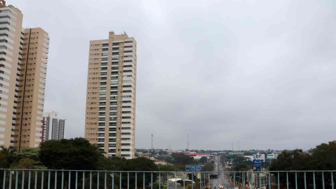 Passagem de frente fria provoca mudan&ccedil;as no clima de MS