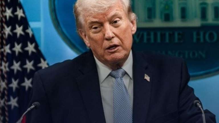 Sem acordo de paz entre EUA e Ir&atilde;, Trump promete fechar Ormuz   