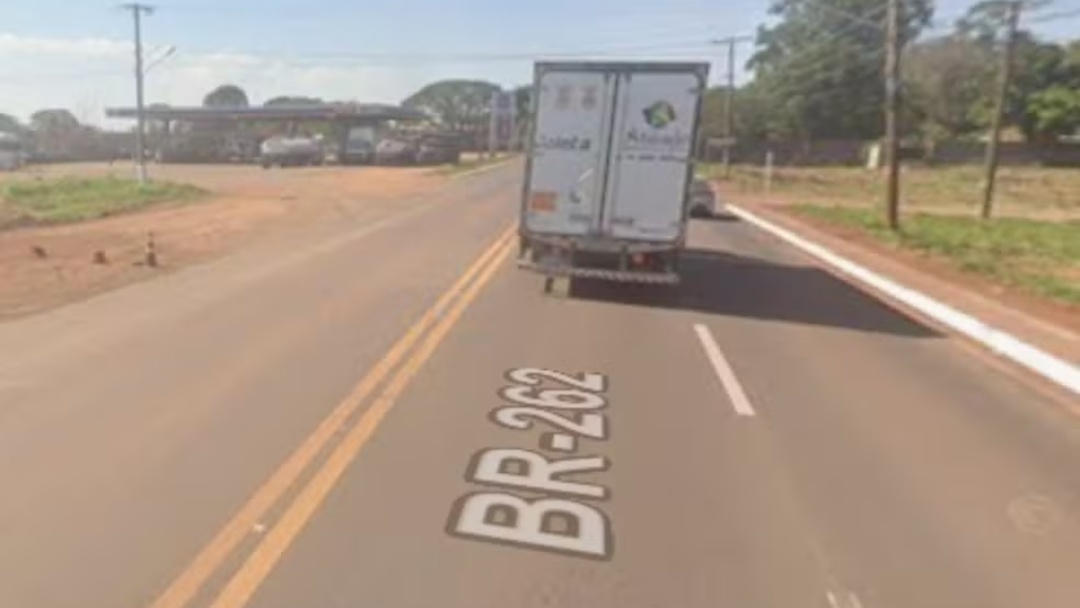 Jovem de 27 anos &eacute; arremessado e morre ap&oacute;s acidente 