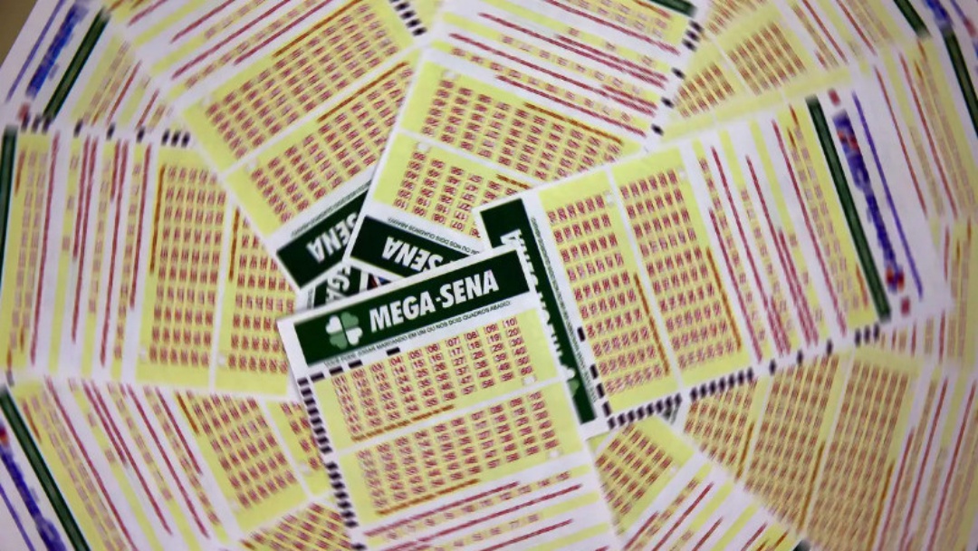 Mega-Sena acumula e pr&ecirc;mio vai a R$ 45 milh&otilde;es 