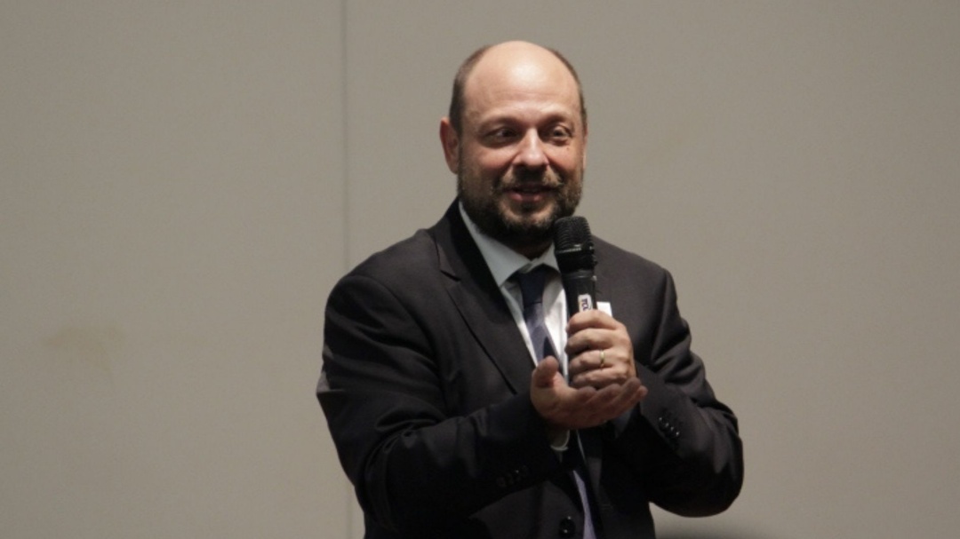 Governo demite presidente do INSS para focar em enfrentar fila