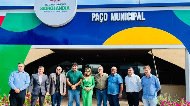 Sidrol&acirc;ndia recebe delega&ccedil;&atilde;o do Paraguai para fortalecer parcerias institucionais