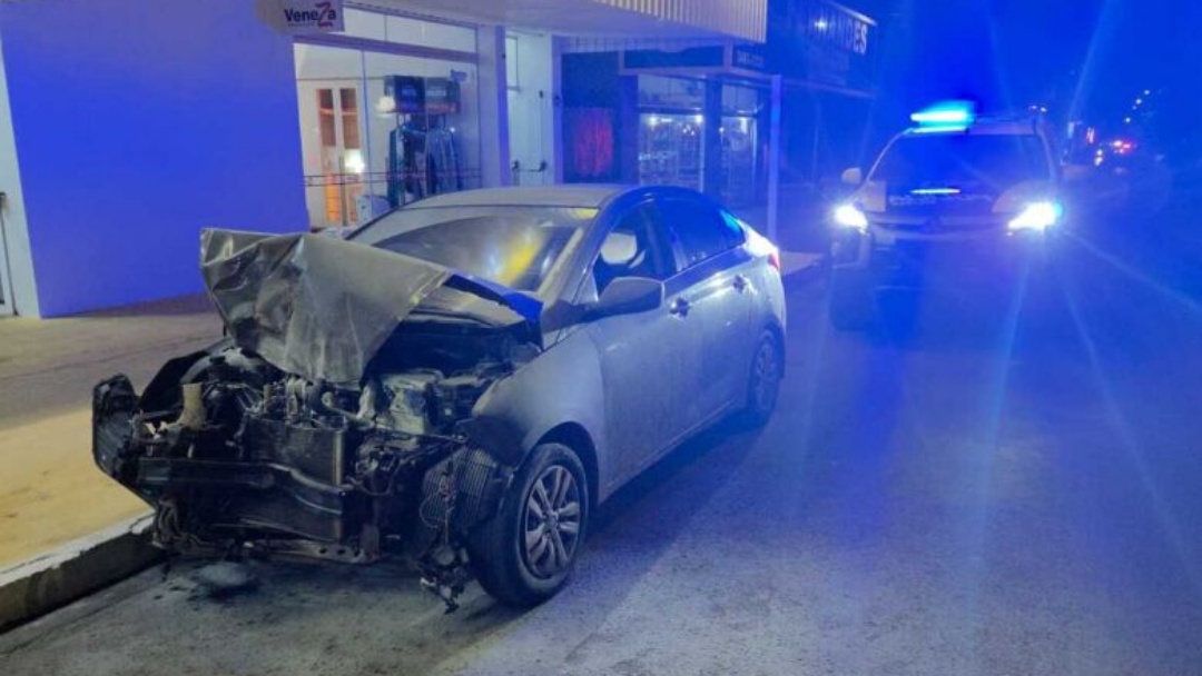 Motorista provoca acidente ao tentar fugir e acaba preso com carga de maconha