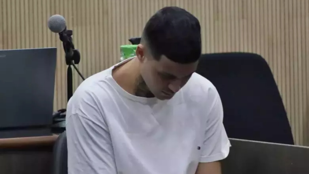 Homem que matou adolescentes por engano &eacute; condenado a 44 anos