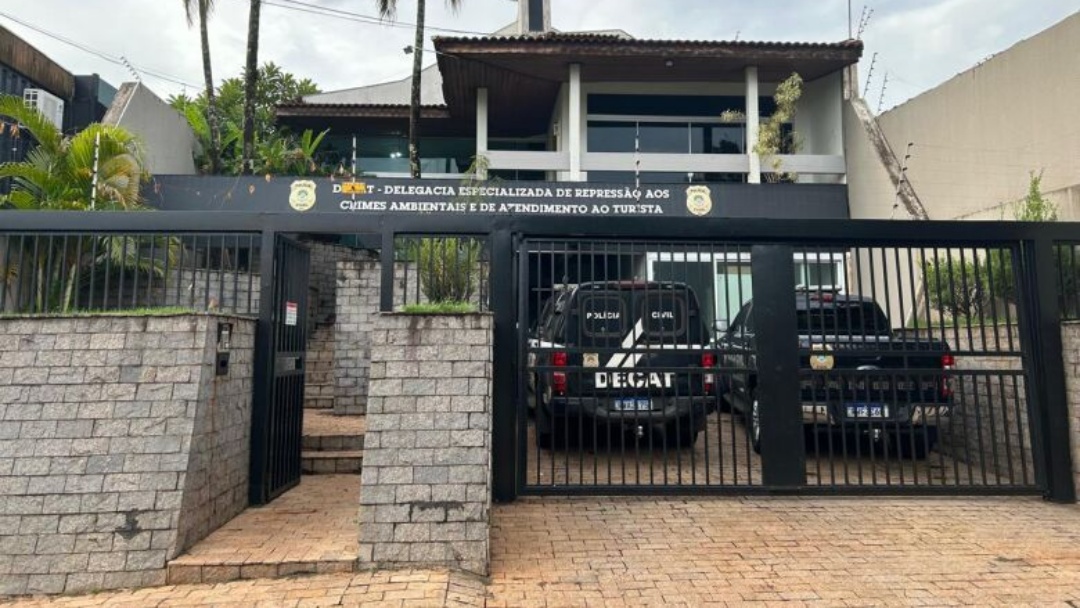 Jovem &eacute; preso em flagrante ap&oacute;s furtar radiador de caminh&atilde;o em transportadora