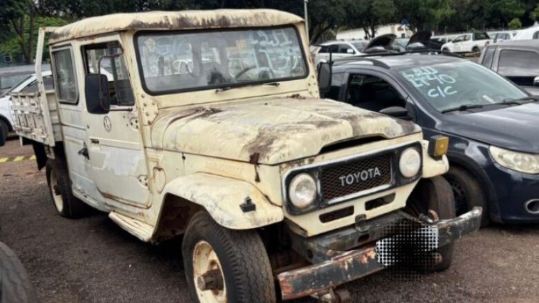Leil&atilde;o do Detran-MS tem Toyota Bandeirante e mais 180 ve&iacute;culos