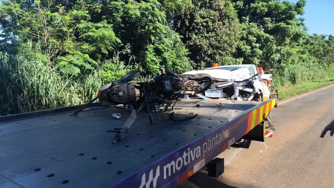 Jovem morre ap&oacute;s colis&atilde;o com caminhonete terceirizada que presta servi&ccedil;o na BR-163