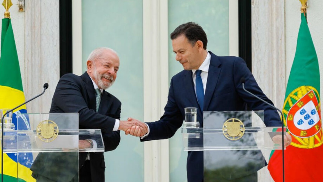 Lula defende que empresas brasileiras atuem em Portugal   