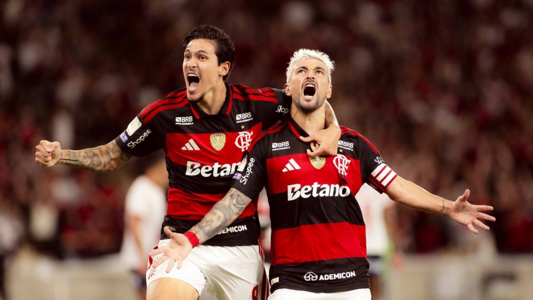 Fla estreia na Copa do Brasil com triunfo de 2 a 1 sobre o Vit&oacute;ria