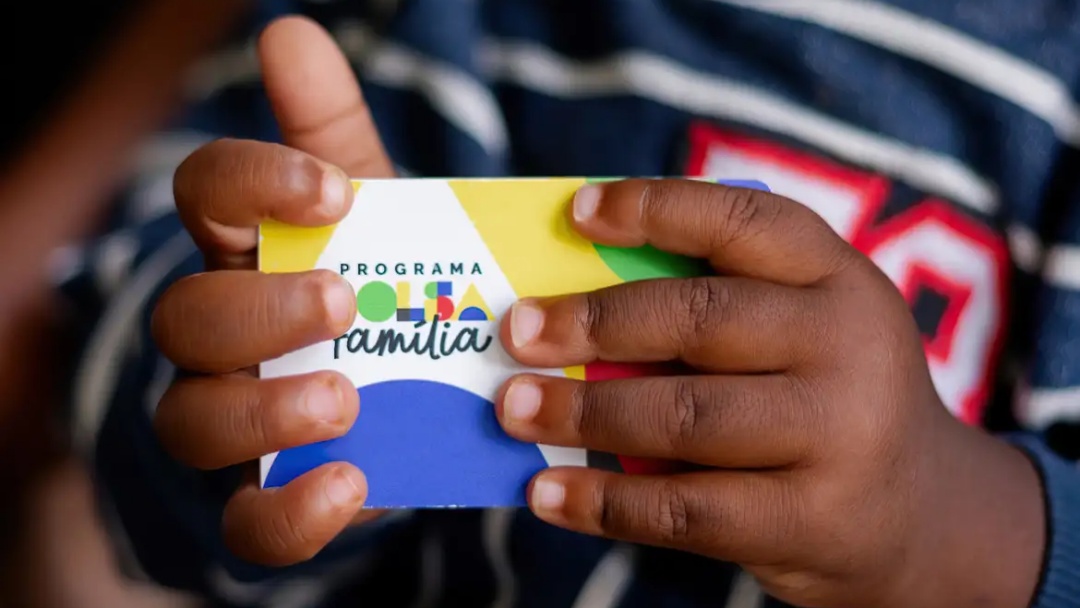 Caixa paga Bolsa Fam&iacute;lia a benefici&aacute;rios com N&uacute;mero de Inscri&ccedil;&atilde;o Social de final seis 