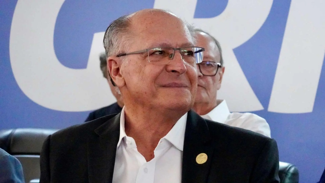Fim da escala 6&times;1 &eacute; tend&ecirc;ncia natural, aponta Alckmin