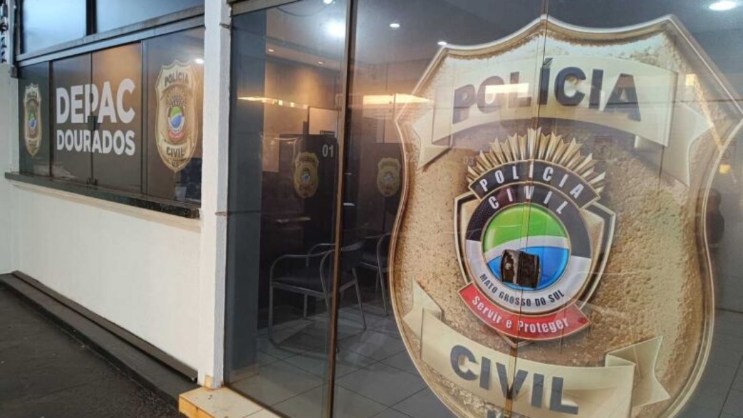 Homem em situa&ccedil;&atilde;o de rua &eacute; preso ap&oacute;s furtar pe&ccedil;a de caminhonete