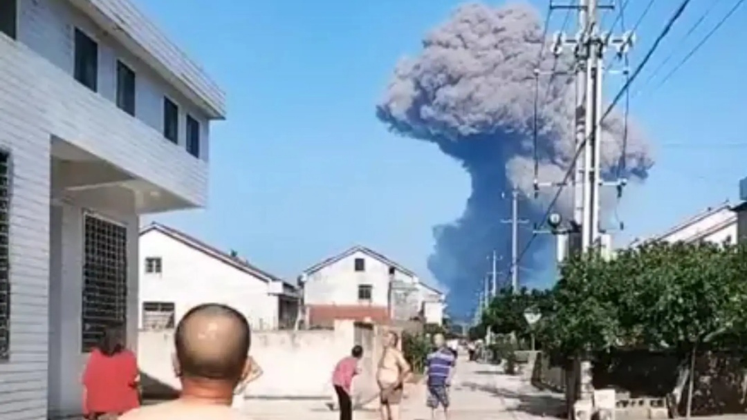 Explos&atilde;o em f&aacute;brica de fogos de artif&iacute;cio na China mata ao menos 26 pessoas