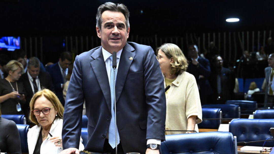 Direita do Estado evita comentar escândalo que liga Ciro a Vorcaro