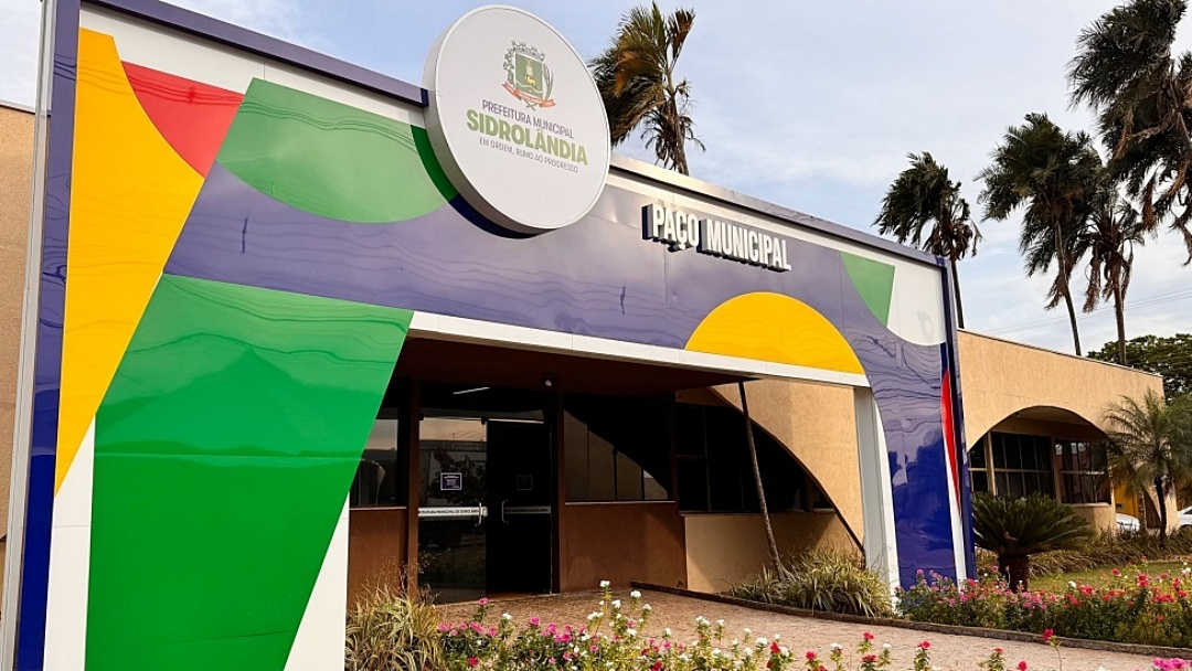 Primeiros aprovados em seletivo da Prefeitura de Sidrol&acirc;ndia come&ccedil;am a assumir cargos nesta segunda-feira