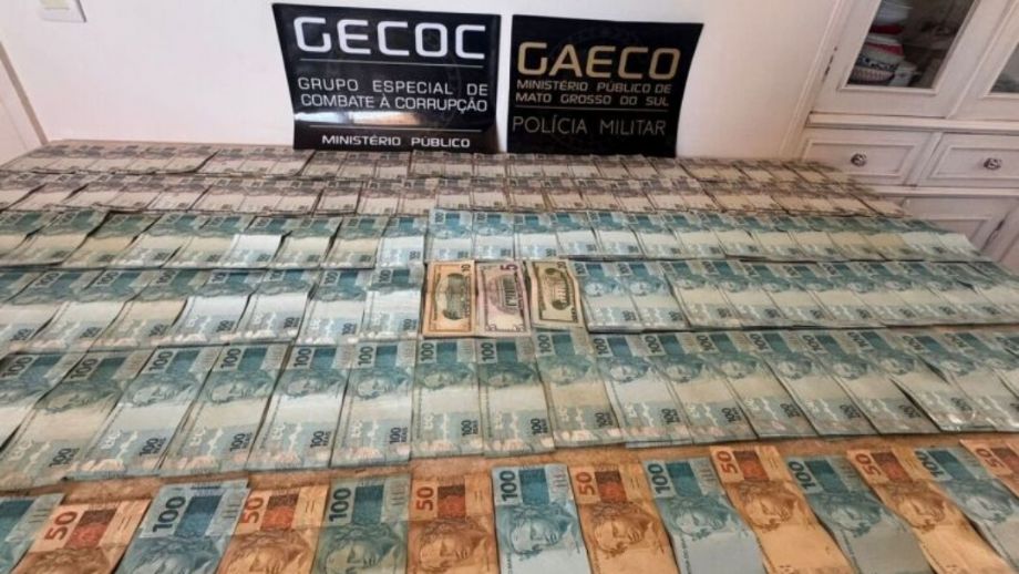 MP apreende quase R$ 500 mil durante opera&ccedil;&atilde;o contra fraudes em contratos de tapa-buracos