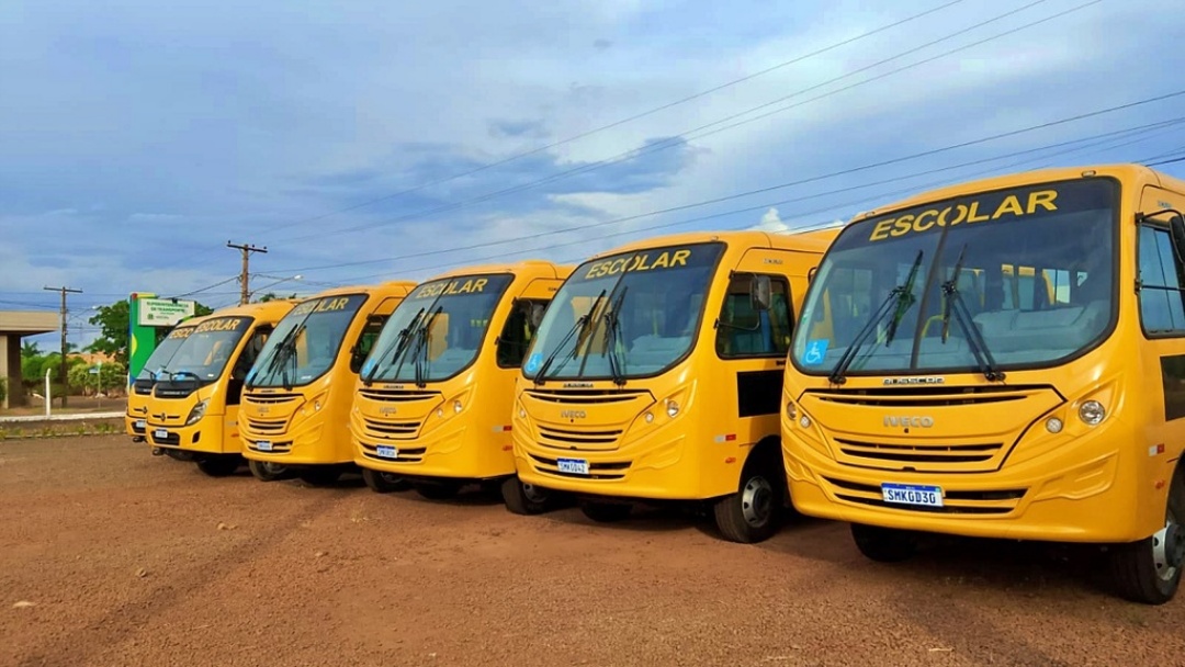 Lei que limita tempo no transporte escolar é promulgada pela Câmara