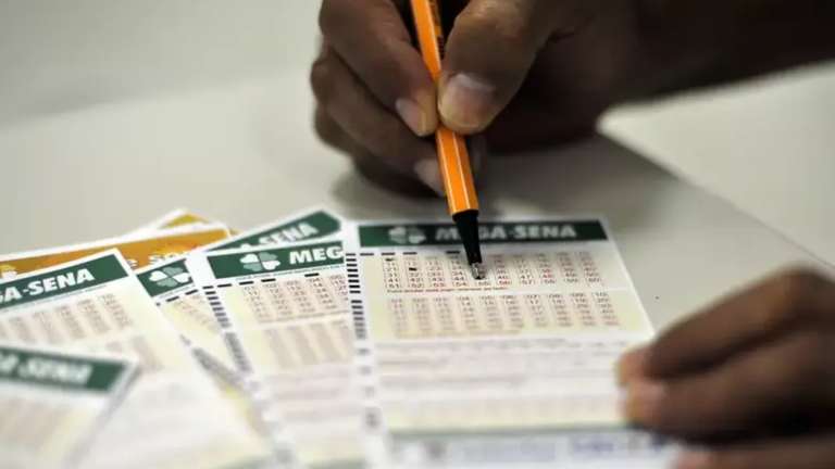 Mega acumula novamente e pr&ecirc;mio vai para R$ 65 milh&otilde;es