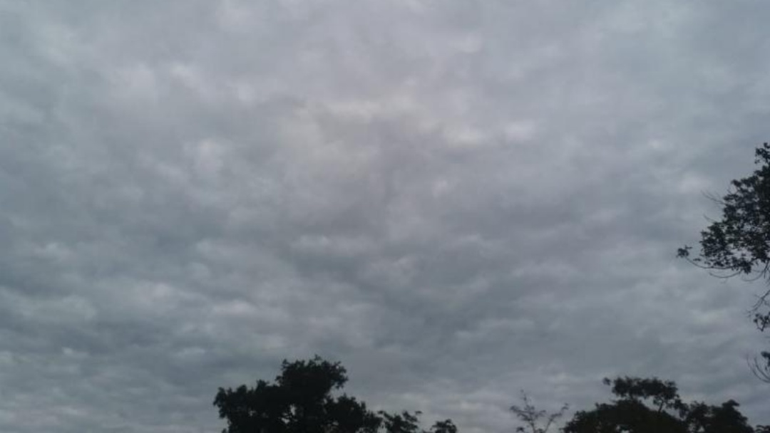 Frente fria provoca risco de temporais e chuva intensa