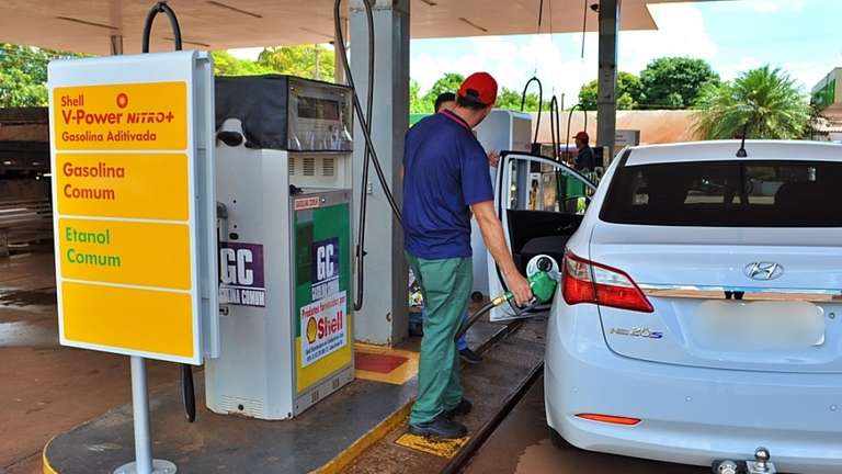 Ap&oacute;s subs&iacute;dio federal, combust&iacute;veis recuam em maio, mas pre&ccedil;os seguem acima dos registrados em janeiro