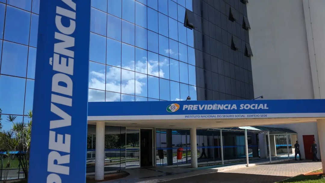 INSS paga segunda parcela do 13º a aposentados e pensionistas