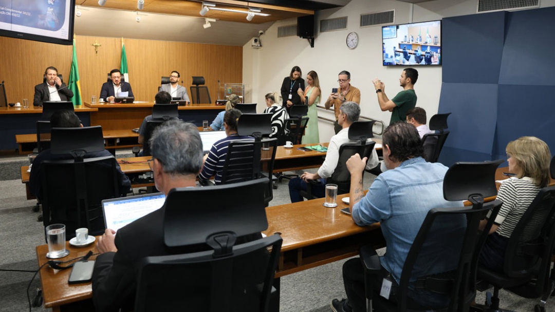 Estado investe R$ 783,1 milh&otilde;es em sa&uacute;de no quadrimestre, mas fica abaixo do m&iacute;nimo constitucional