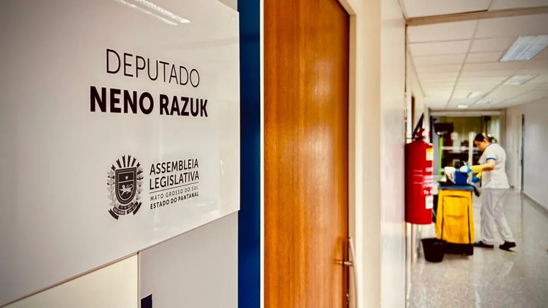 Servidores de Neno Razuk são exonerados da Alems