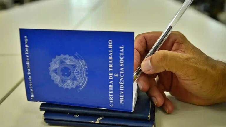 RAIS aponta aumento da remunera&ccedil;&atilde;o m&eacute;dia, mas trabalhadores perdem poder de compra mesmo com expans&atilde;o do emprego formal