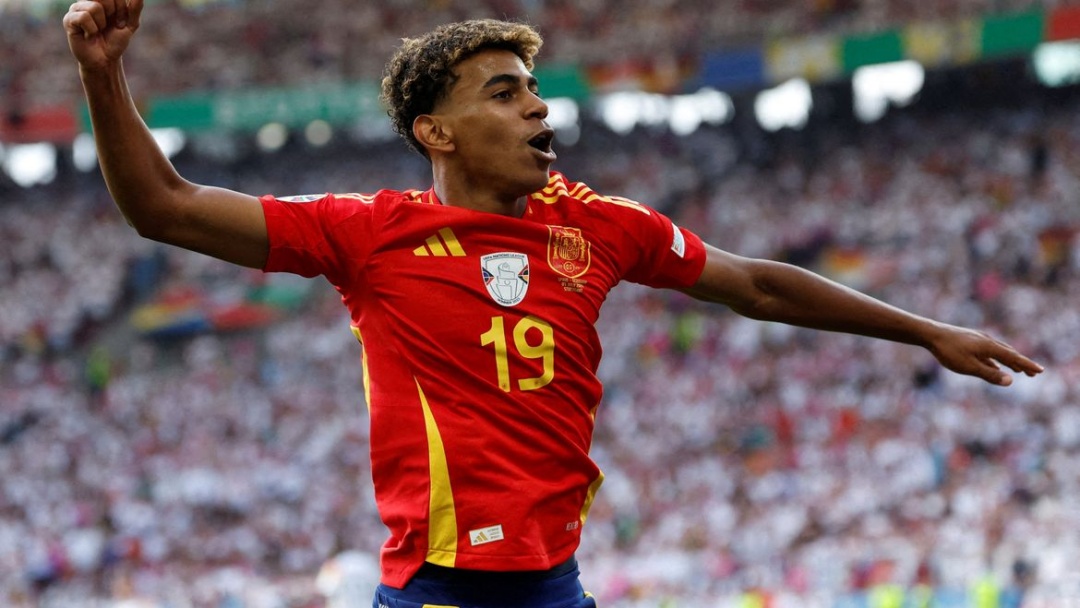 Com elenco estelar, Espanha encabe&ccedil;a Grupo H da Copa do Mundo
