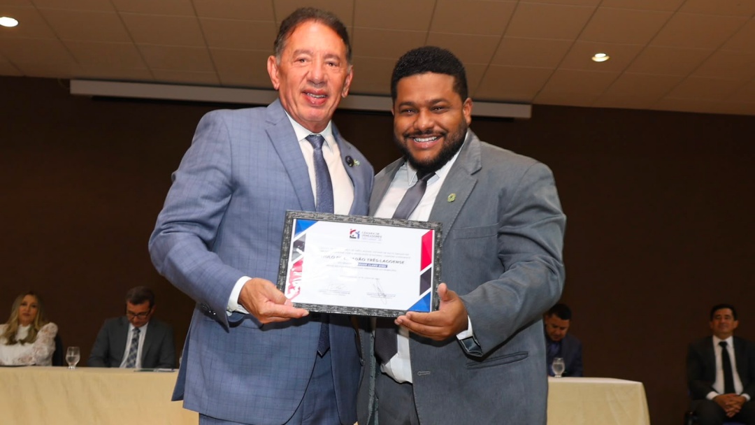 Gerson recebe título de Cidadão Treslagoense durante celebrações dos 111 anos de Três Lagoas