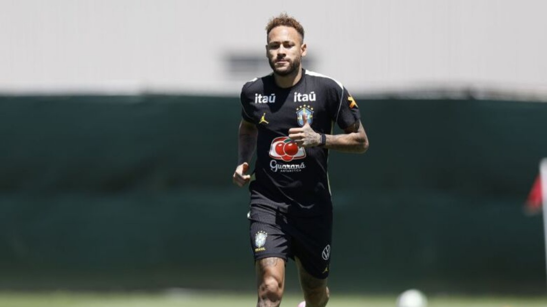 Para "otimizar" recuperação, Neymar está fora do jogo contra o Haiti