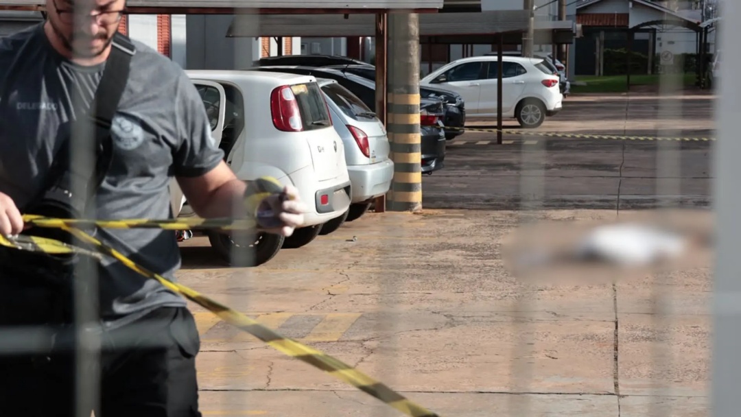 Policial dá mata-leão e ladrão morre após tentar furtar carro em Campo Grande