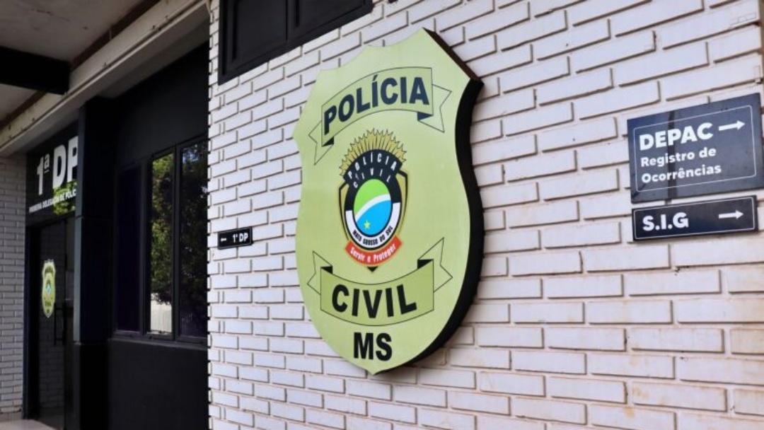 Ladr&atilde;o invade empresa e leva mais de R$ 15 mil em dinheiro