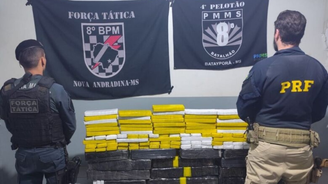 Mulher &eacute; presa com 201 quilos de maconha durante a&ccedil;&atilde;o conjunta