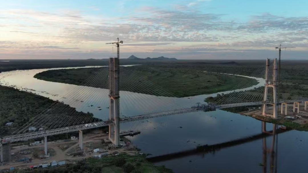 Ponte Bioceânica tem último segmento concretado e entra na fase final para conectar oceanos Atlântico e Pacífico