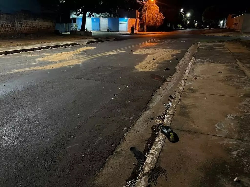 Grávida de 9 meses e bebê morrem após acidente entre carro e moto