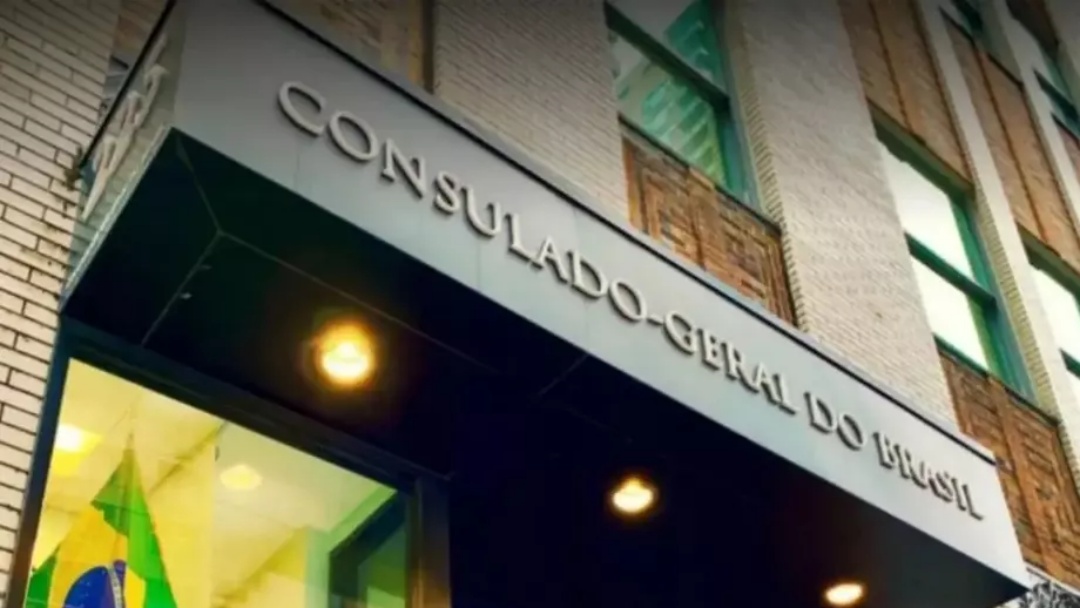 Consulado do Brasil em Manhattan fecha com risco de desabamento de prédio vizinho