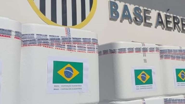 Brasil envia 690 mil vacinas em ajuda para a Venezuela
