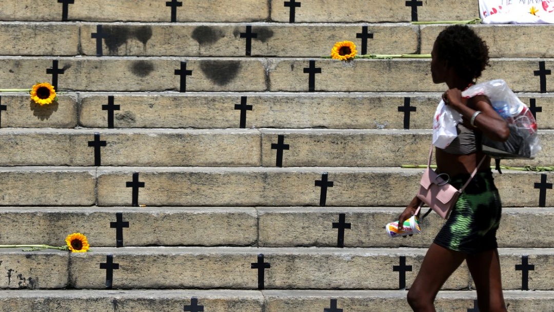 Mortes violentas caem 8,2% no país em 2025; feminicídios aumentam 4%