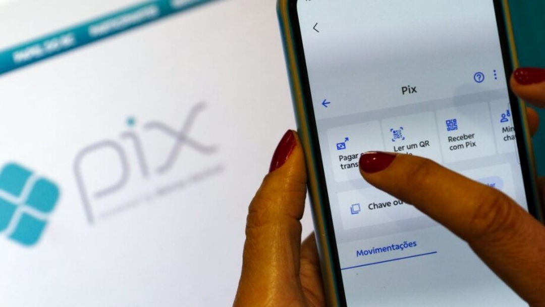 FMI elogia Pix e cobra autonomia financeira do Banco Central